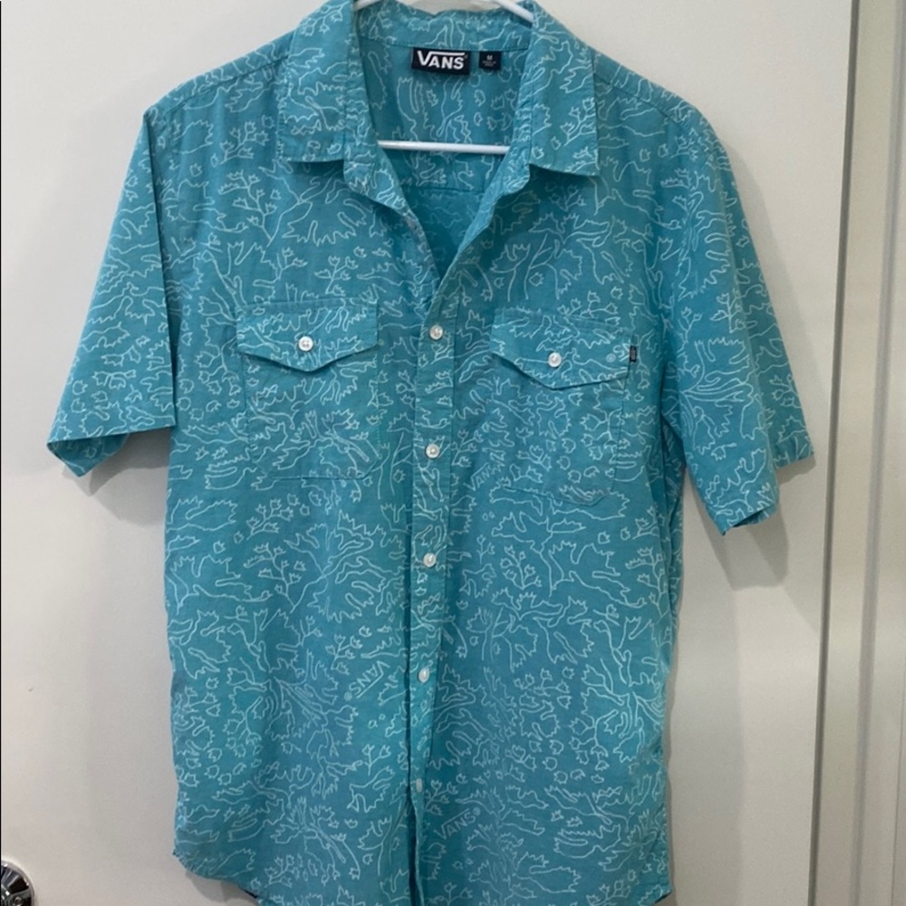 Men blue/white button down shirt. Short sleeve.
